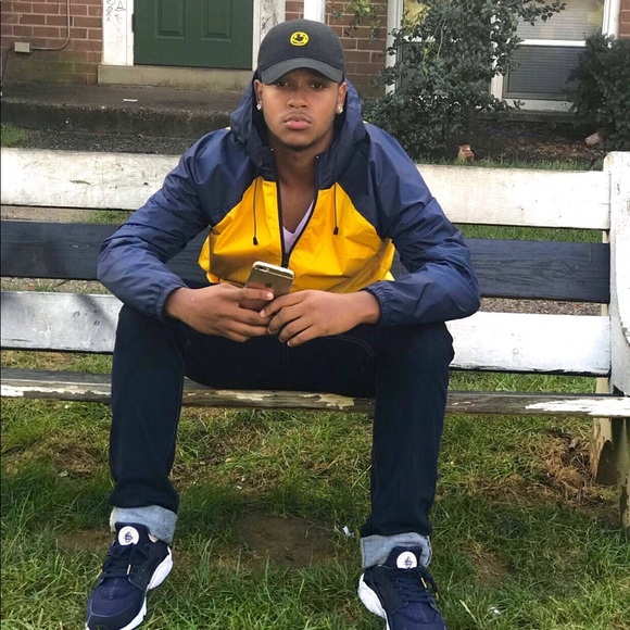 Meet your Posher, Jan - Picture 1 of 1